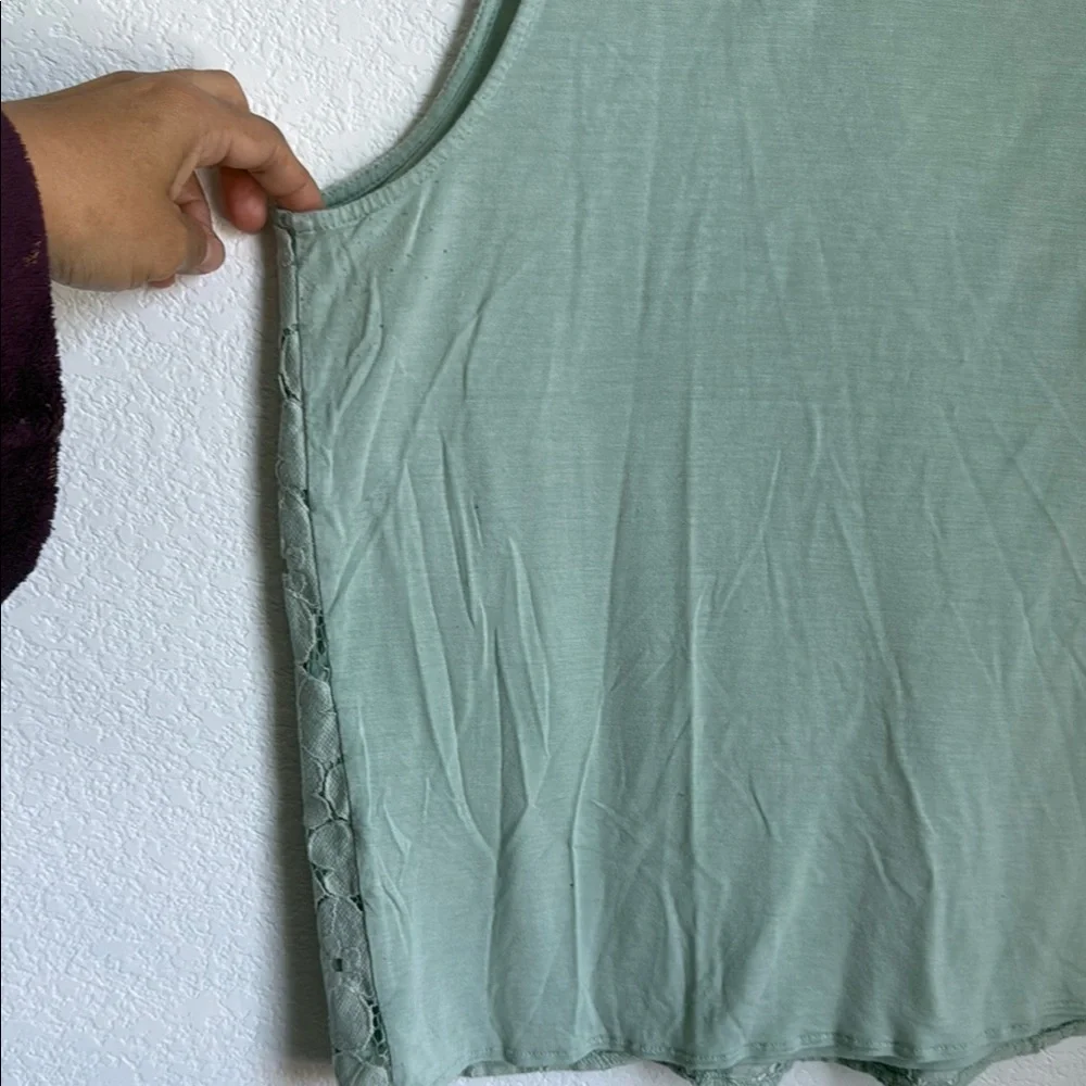 LOFT Green Embellished Sleeveless Blouse - Picture 8 of 11